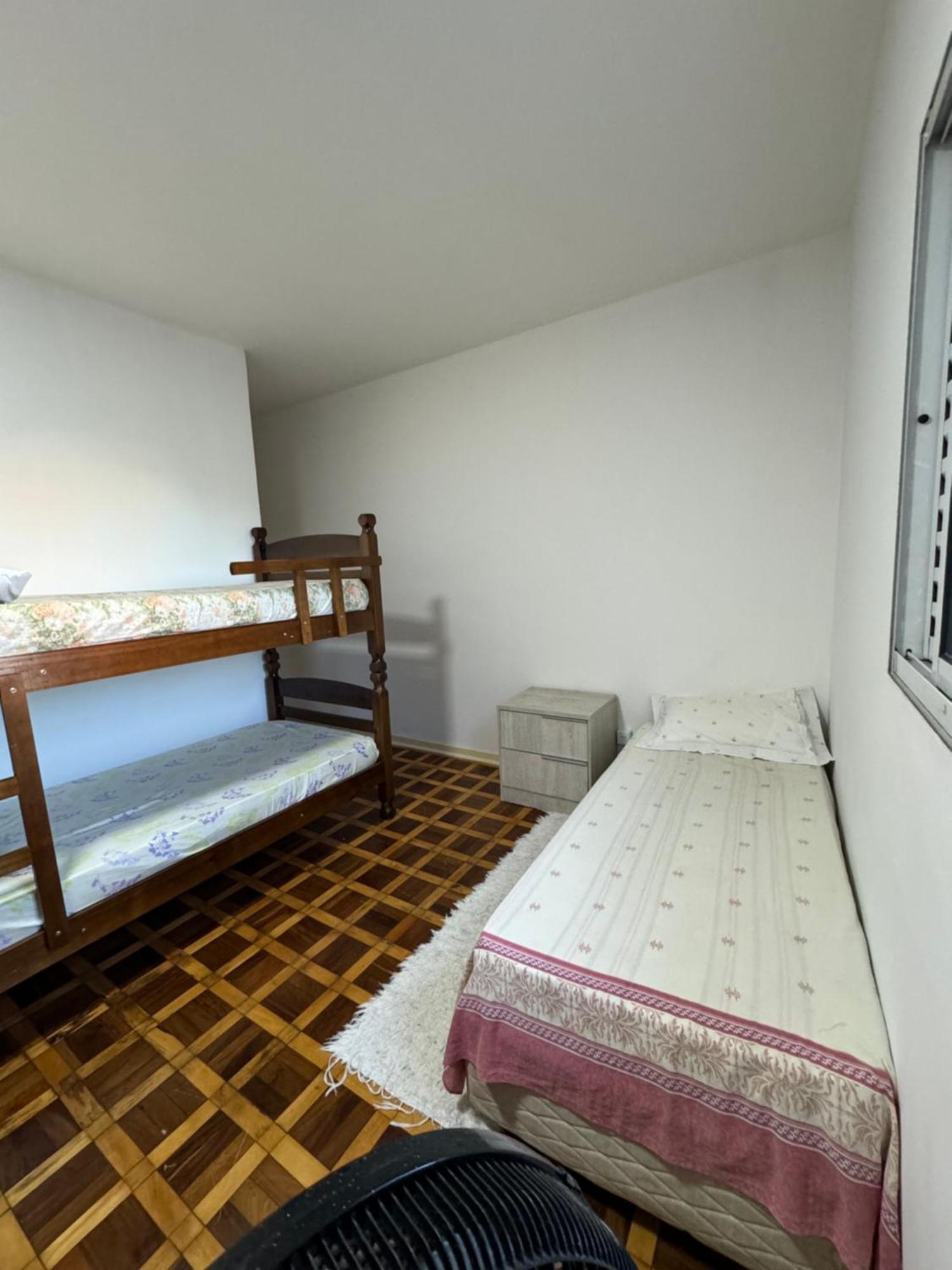 Privativo Em Residencia Otima Localizacao